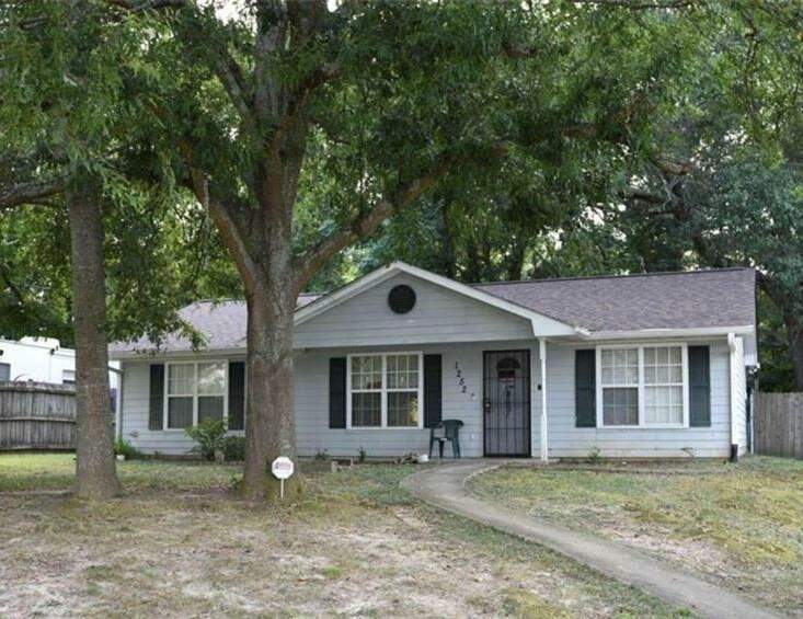 1252 Lakeview Drive Nw