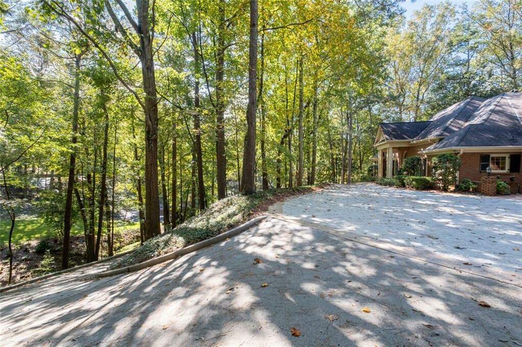 220 Huntcliff Terrace, Sandy Springs, GA 30350 MLS 7290403 Ansley