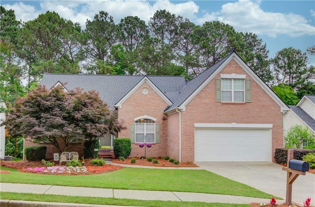 2462 Oak Bluff Drive