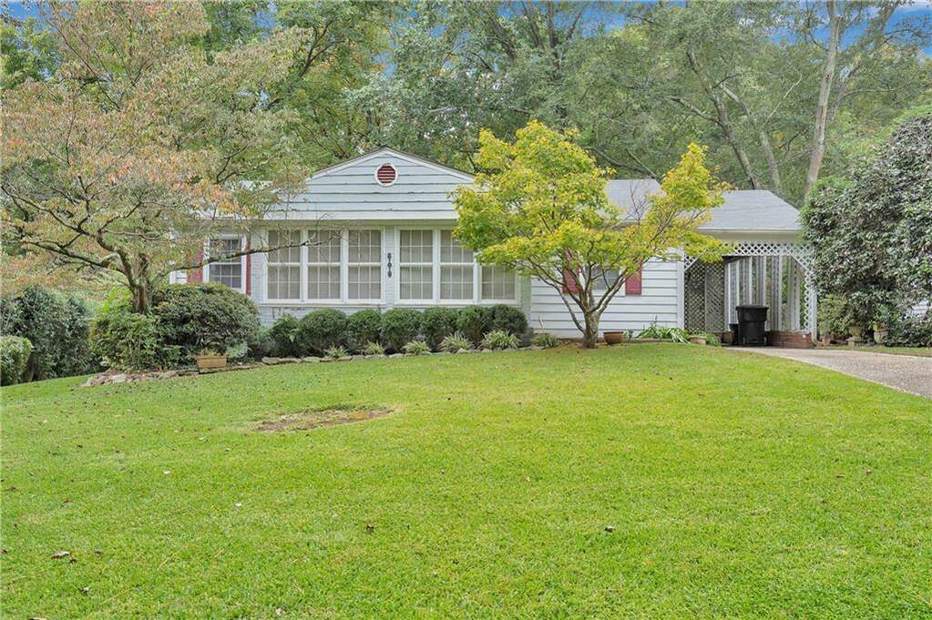 2200 Clairmont Terrace Ne