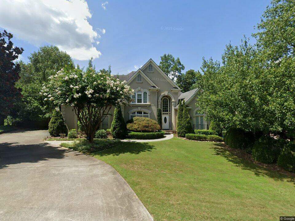 8925 Nesbit Lakes Drive