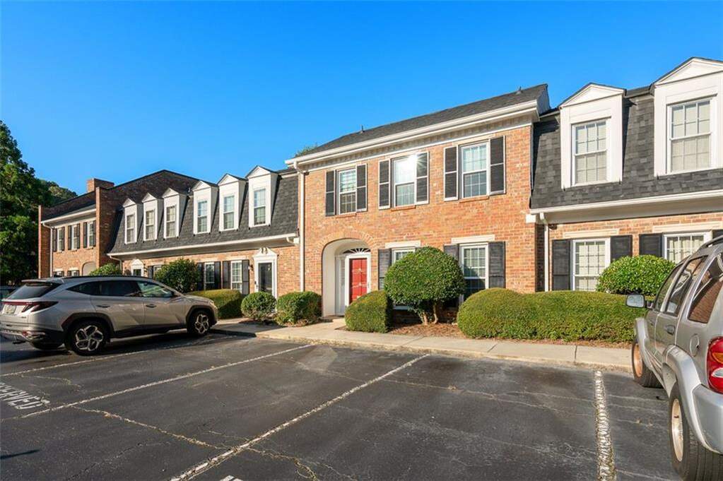 4 Kings Tavern Nw, Atlanta, GA 30318