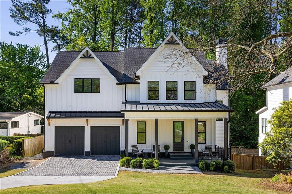 2641 Drew Valley Road Ne