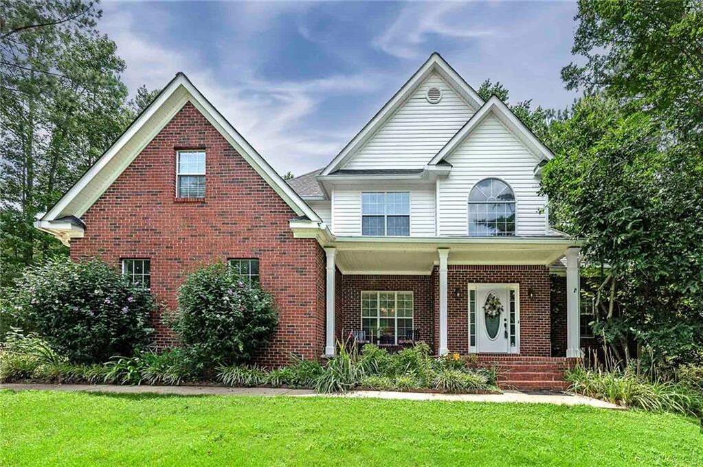 90 Barrington Grange Drive, Sharpsburg, GA 30277