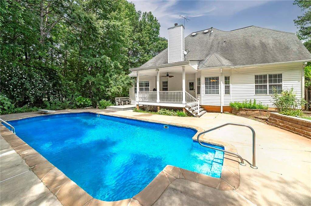 90 Barrington Grange Drive, Sharpsburg, GA 30277