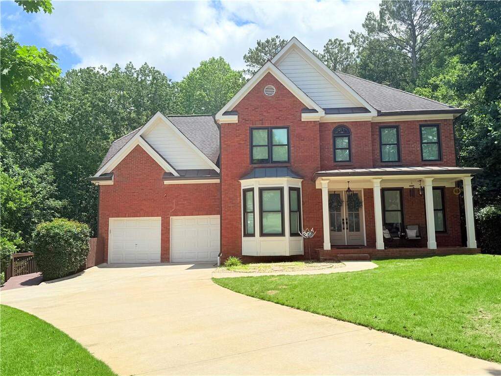 208 Willow View Court