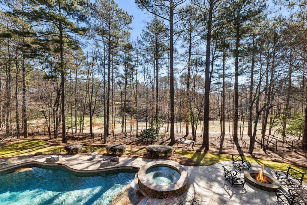 2250 Blackheath Trace, Alpharetta, GA 30005