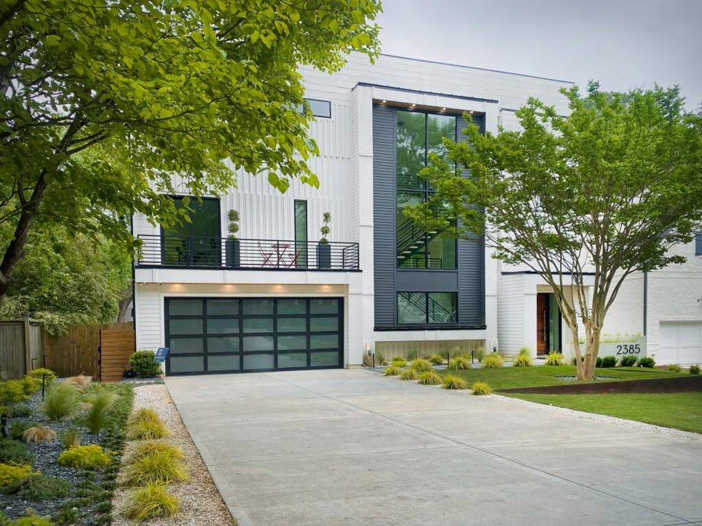 2385 Nesbitt Drive
