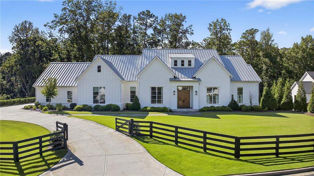 135 Von Lake Drive