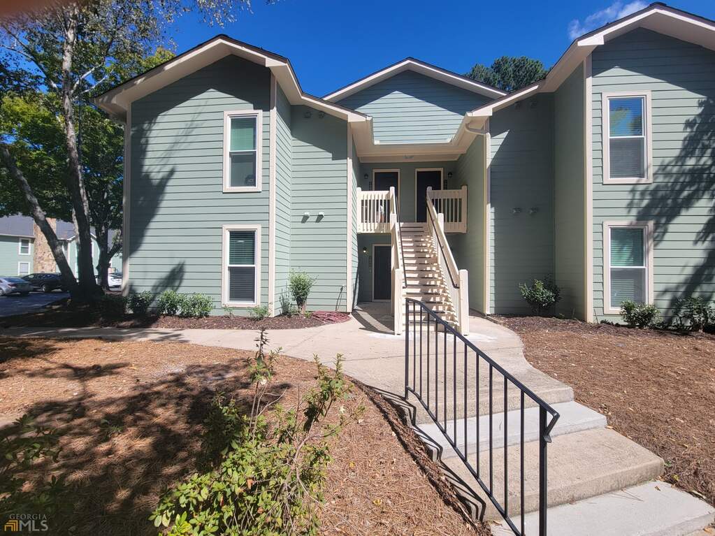 1000 Canyon Point Circle, Roswell, GA 30076 MLS 10101358 Ansley