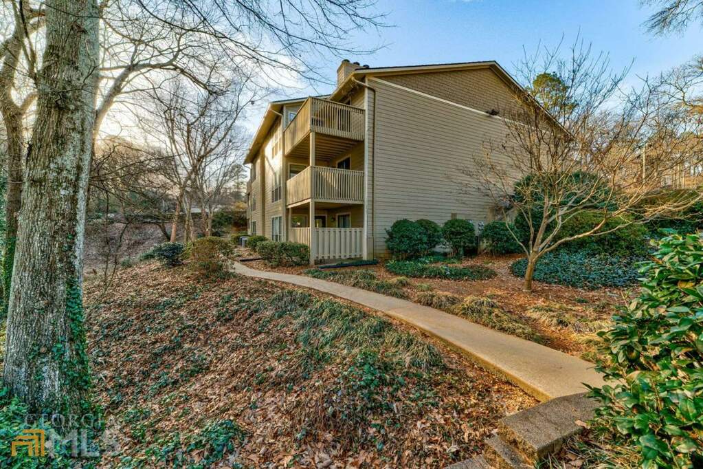 520 River Mill Circle, Roswell, GA 30075 MLS 10130130 Ansley Real