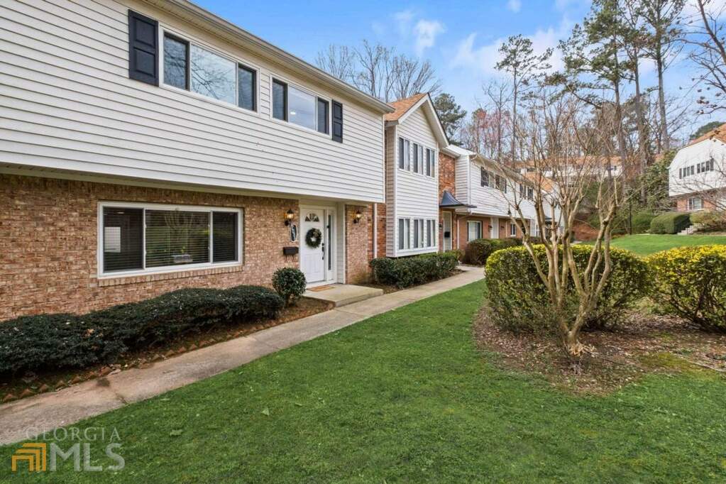 7086 Stonington Drive, Atlanta, GA 30328 MLS 10136220 Ansley Real