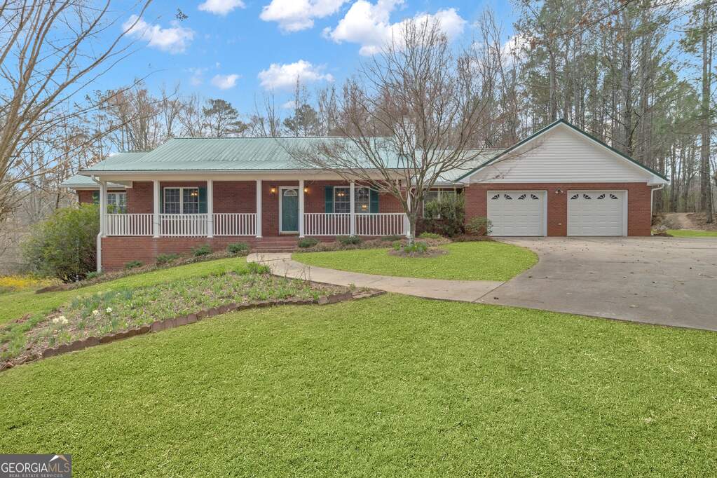 81 Bowers Road, Moreland, GA 30259