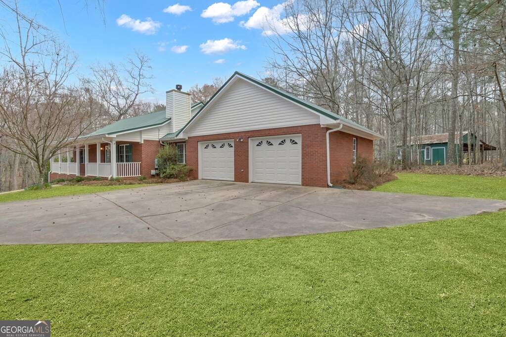 81 Bowers Road, Moreland, GA 30259