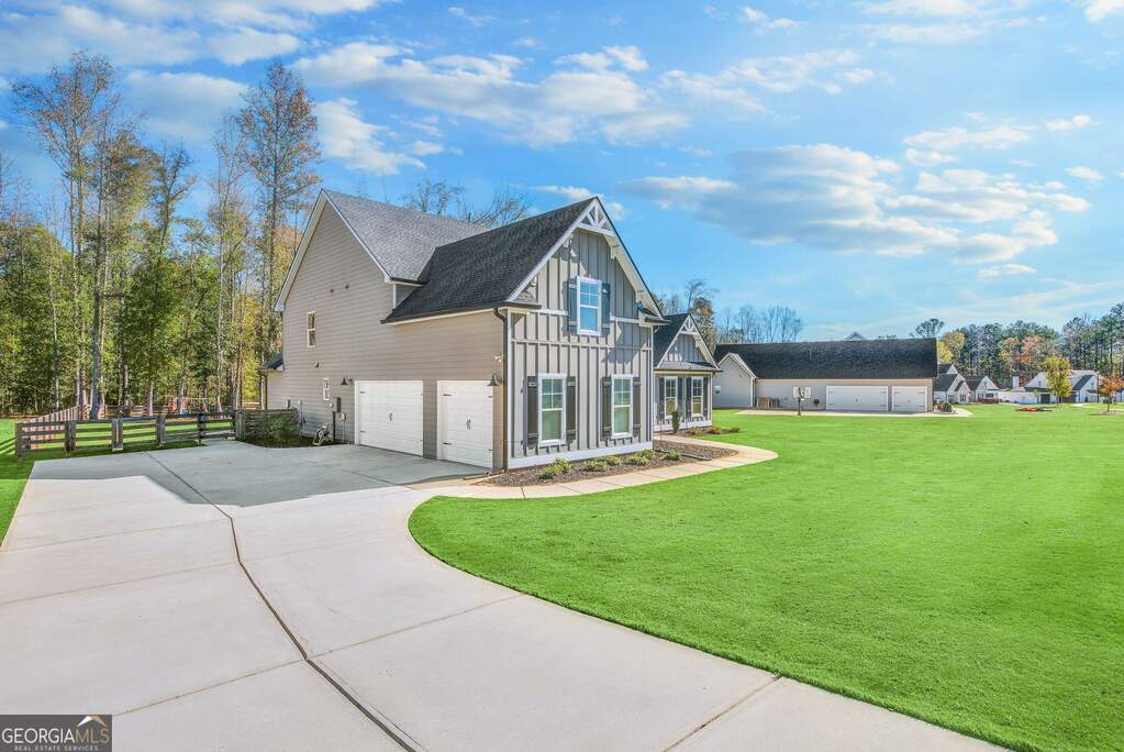 92 Gordon Oaks Way, Moreland, GA 30259