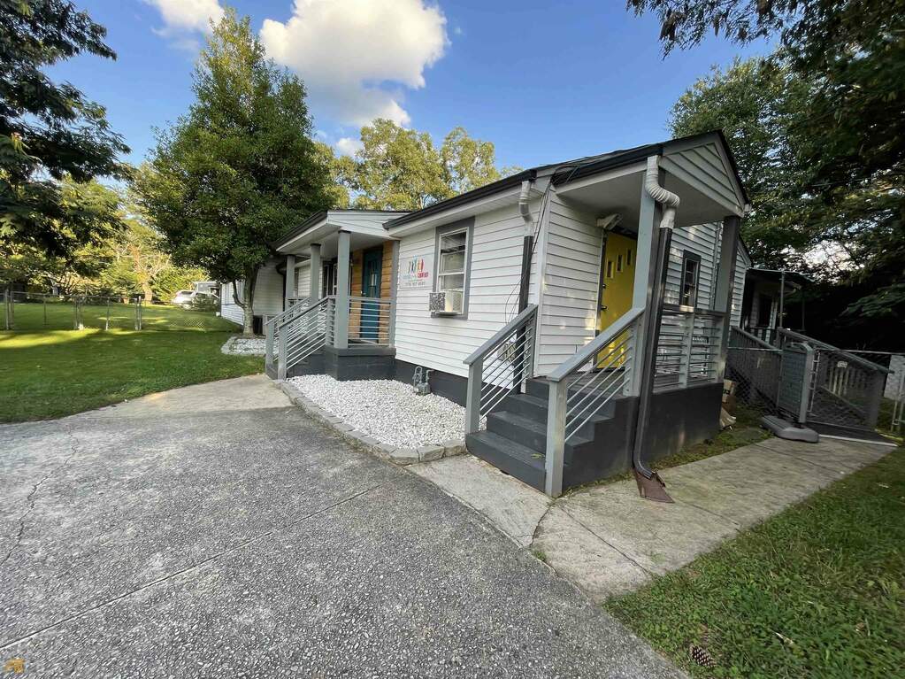 1290 Dogwood Lane, College Park, GA 30349 MLS 20082117 Ansley Real