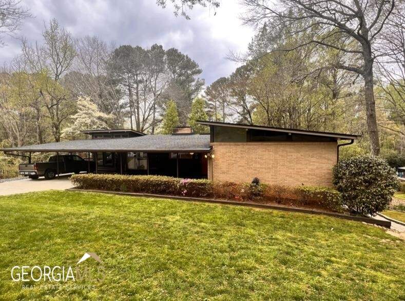 3580 Beachhill Drive