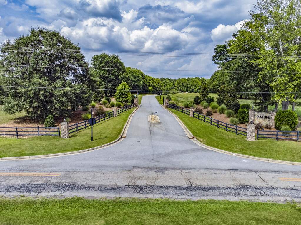 1001 Dockside Drive, Buckhead, GA 30625 MLS 20121179 Ansley Real