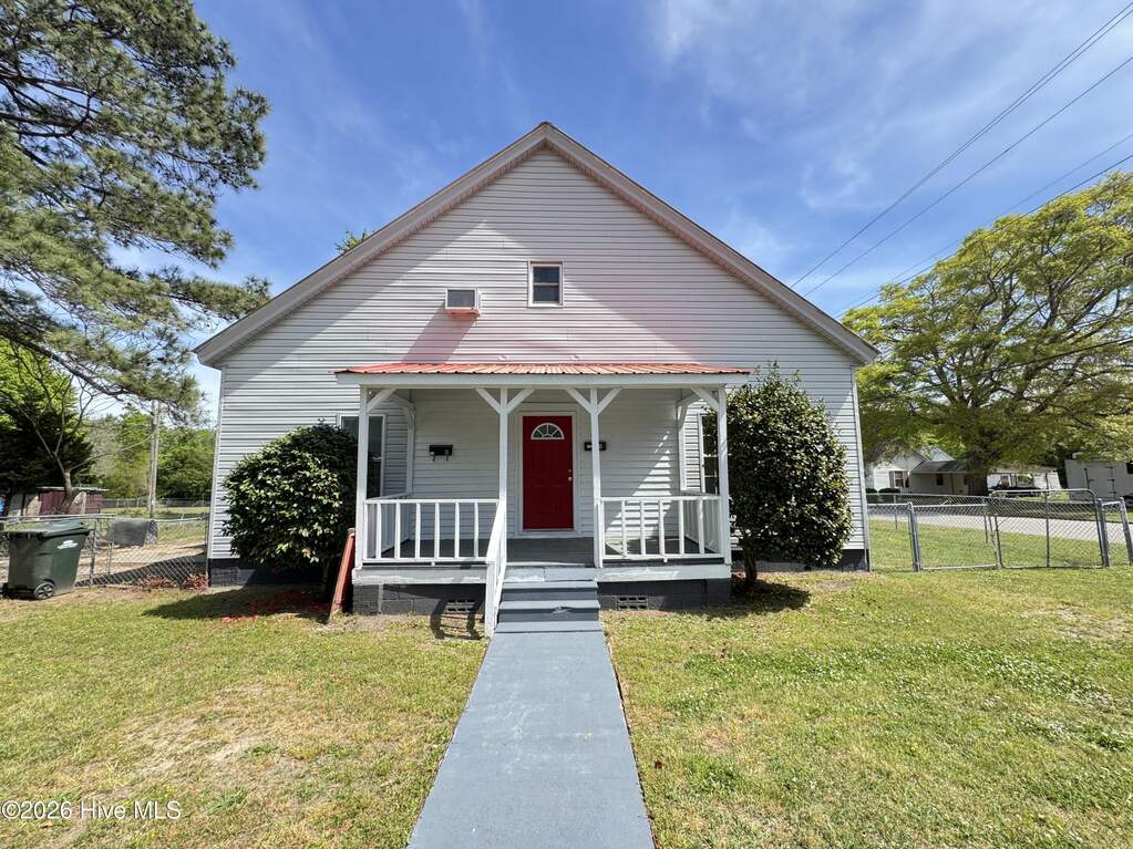 112 2nd Street, Laurinburg, NC 28352 | MLS# 100567077 | Ansley Real Estate