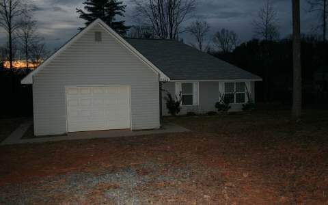 1365 Roberts Ridge Road