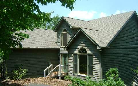 7229 Ridgeview Drive