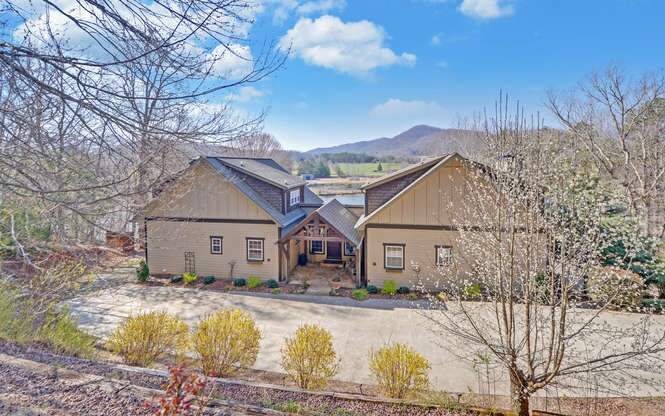 2003 Bend Of The River Road