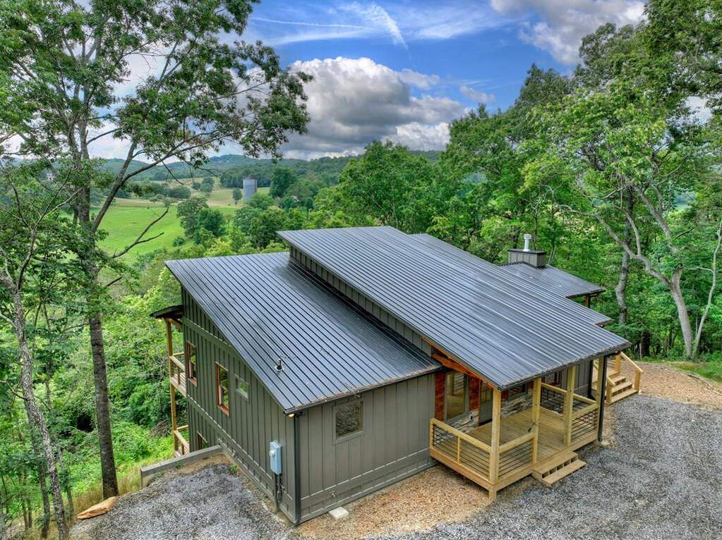418 Windy Valley Trail