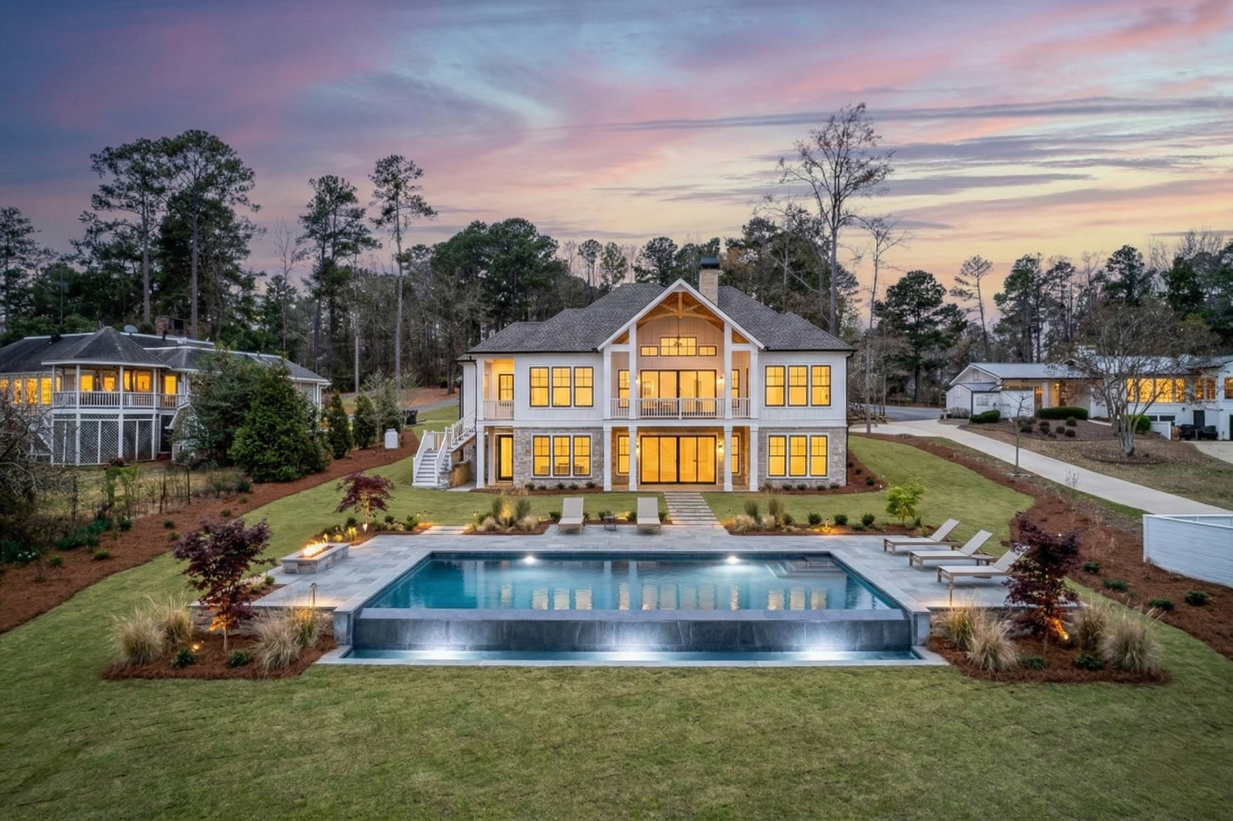 161 W Lakeview Drive